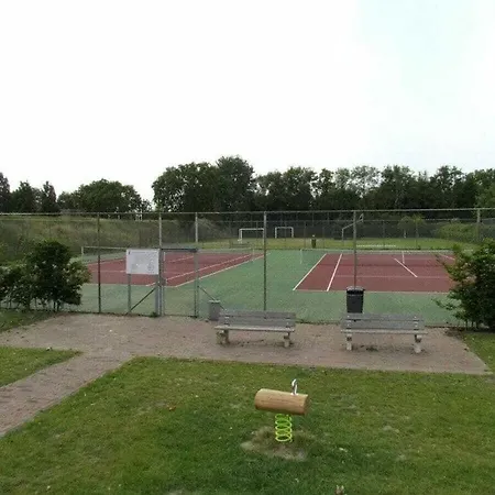 Holiday home Mosselbank 59 Comfortable Ouddorp